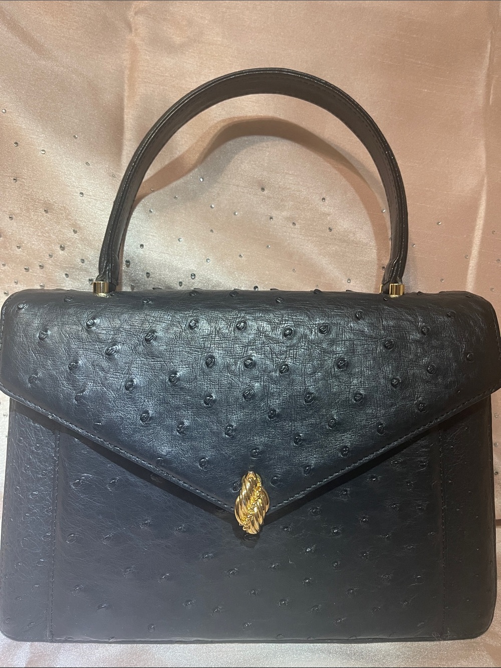 Classic Black Ostrich-Texture Top Handle Bag - Elegant Everyday